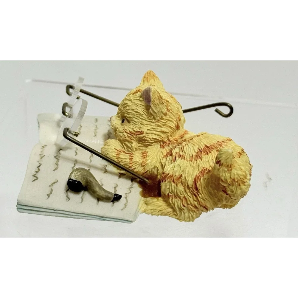 Vintage 1990 Enesco Orange Tabby Cat Reading Book Figurine with Glasses & Pipe‎